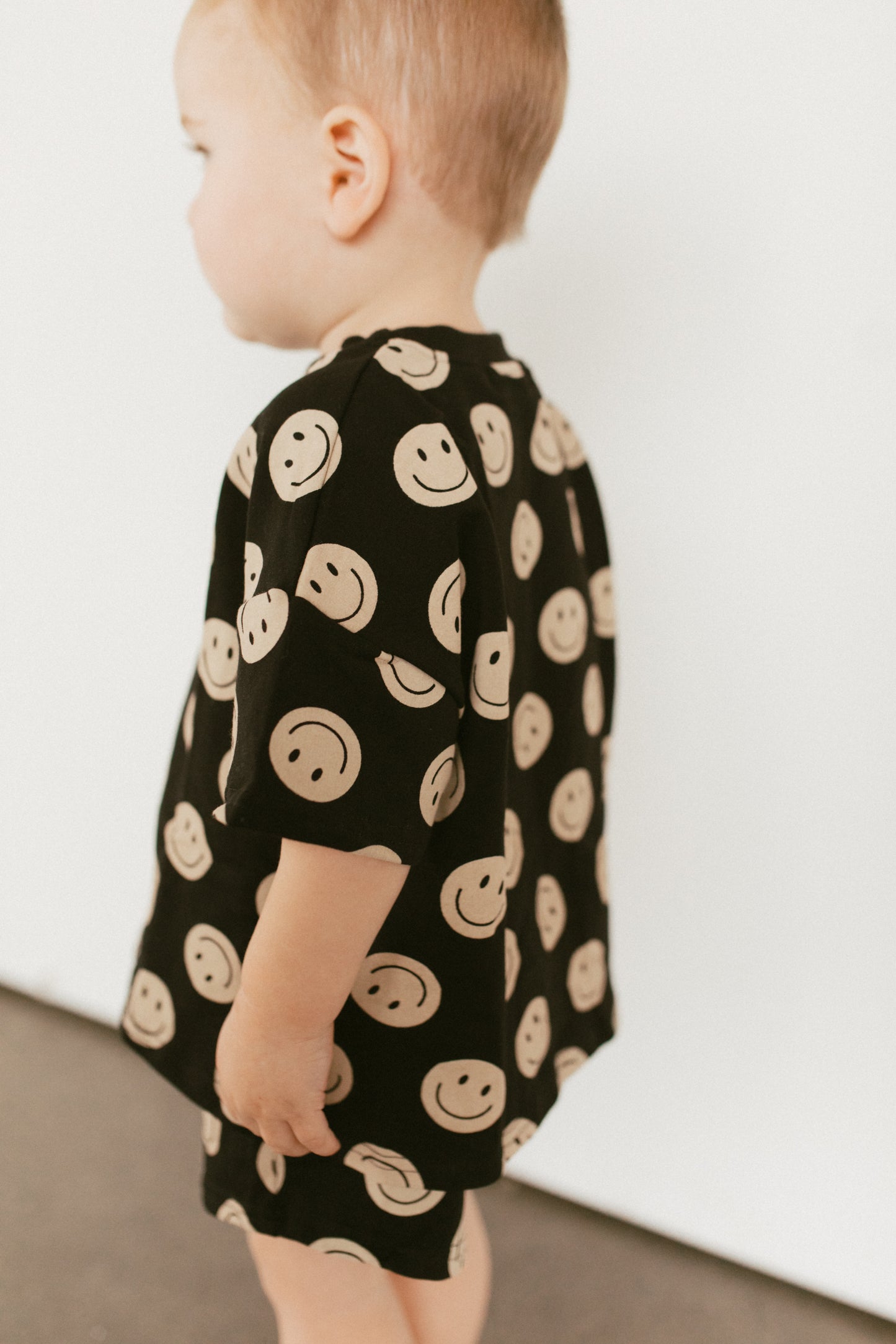Find Joy Smiley Set - Black