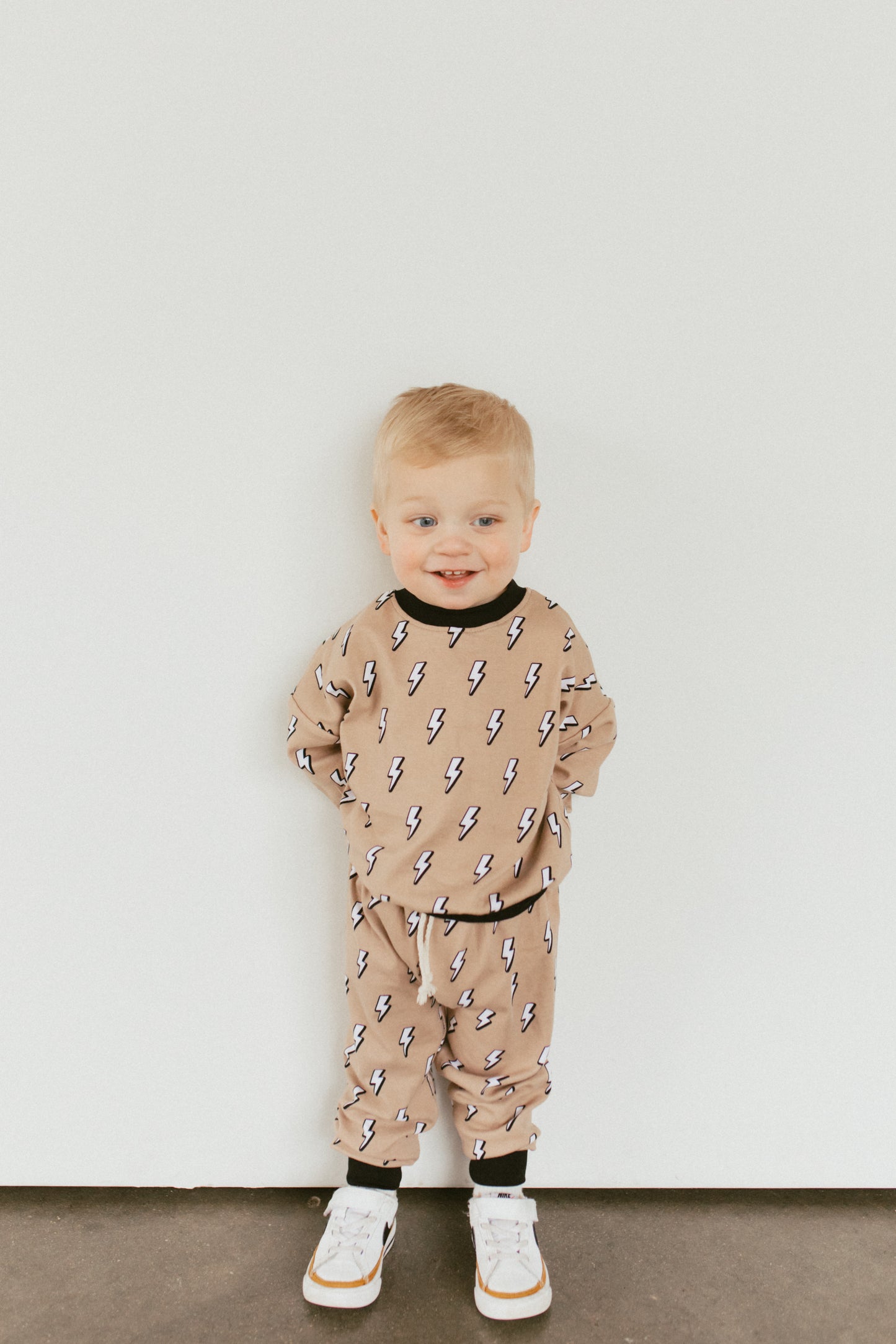 Chasing Jesus Jogger Set | Lightning Bolt