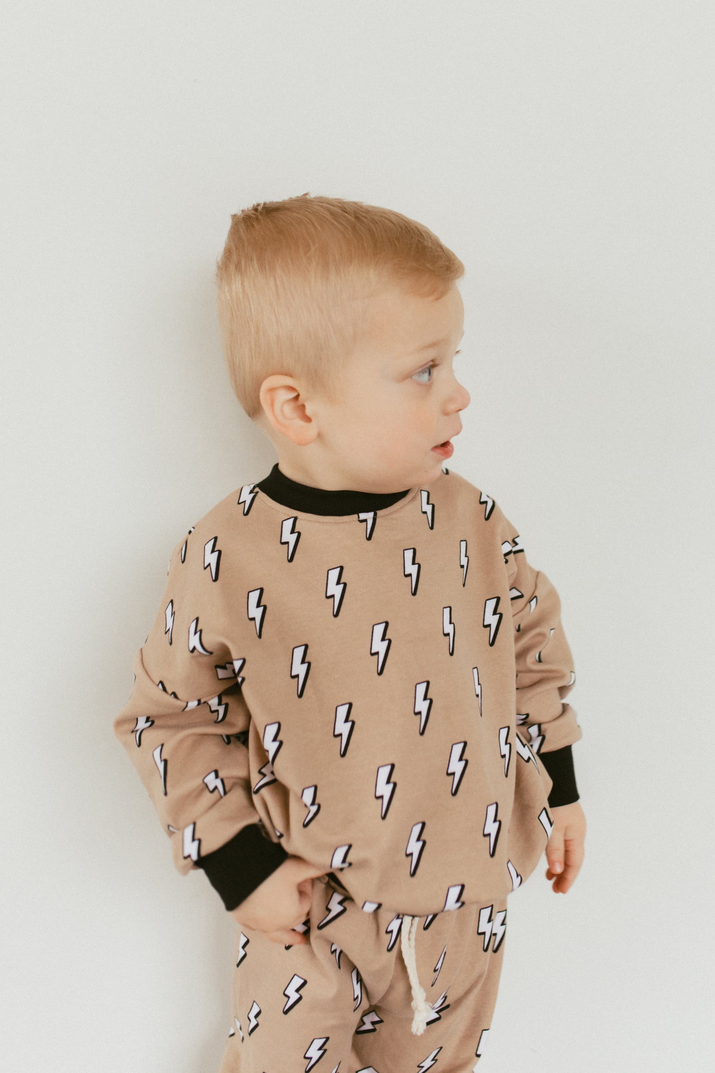 Chasing Jesus Jogger Set | Lightning Bolt
