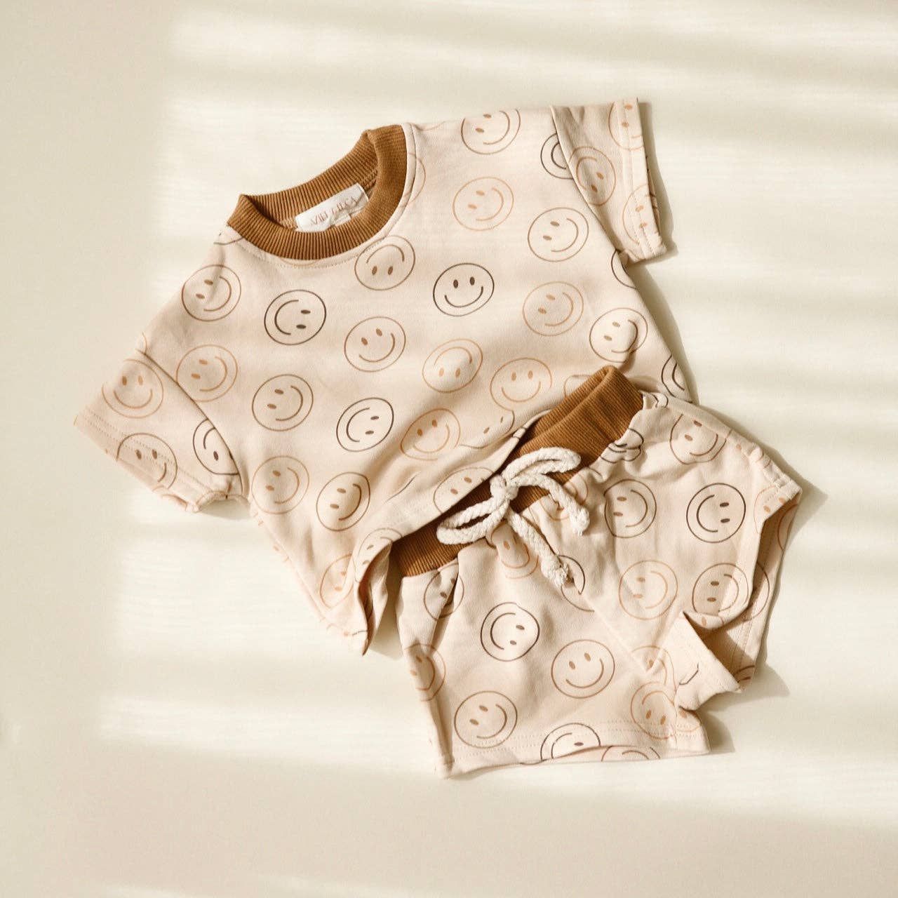 Find Joy Smiley Set - Tan